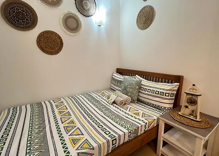 Apartamento Near Okada Bali Vibe 2bedroom Free Parking And Pool With Netflix Prime Hbo Manila